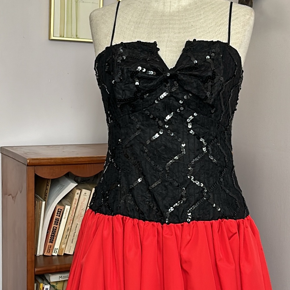 Vintage Black Lace and Red Party Dress 6 - Picture 2 of 13